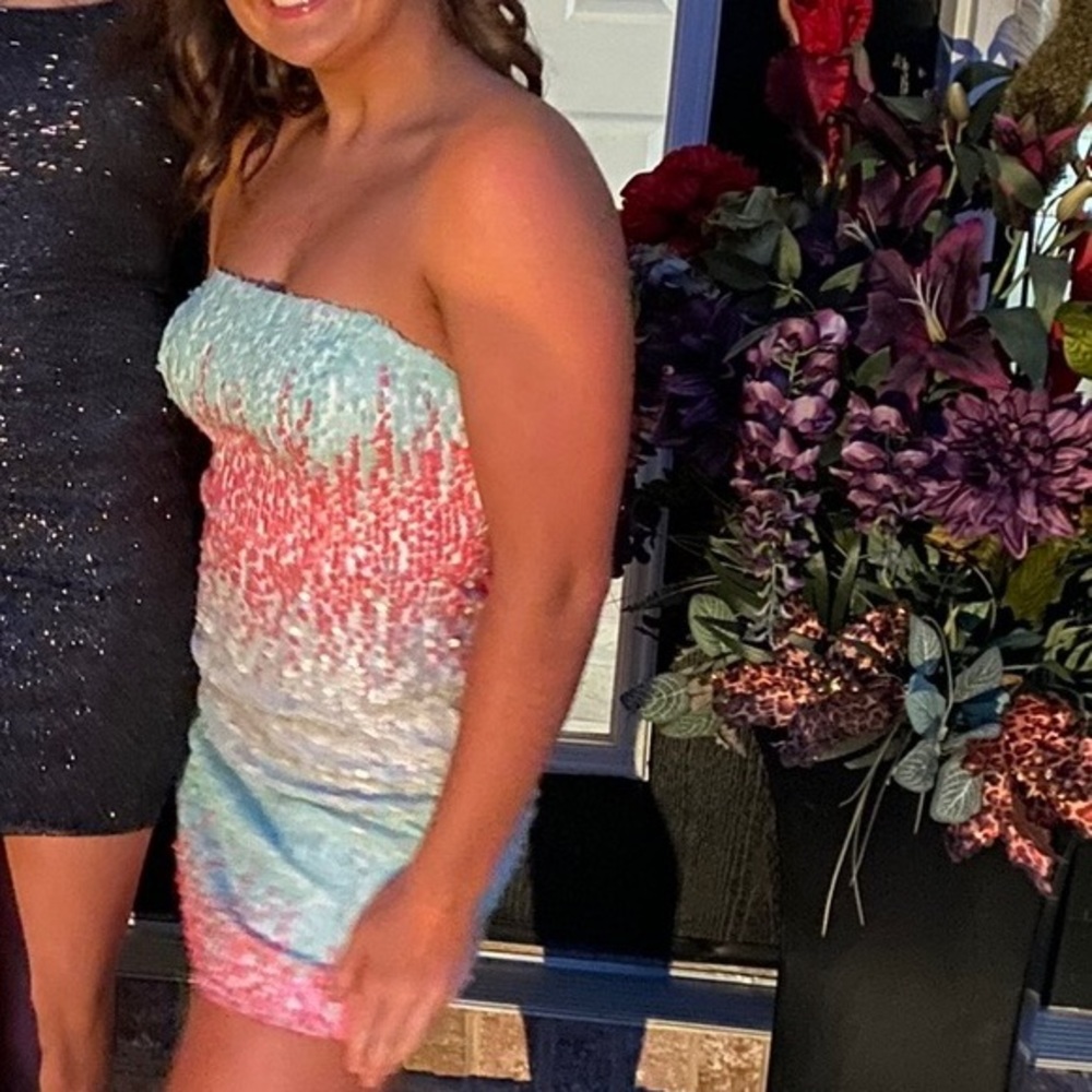 COPY - Hello Molly strapless mini dress! ombré